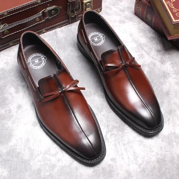 גברים עור אמיתי נעלי נעל קלה בעבודת יד נעליים שחור בורדו אלגנטי ציצית נעלי אוקספורד סגנון פשוט חתונה נעלי אוקספורד