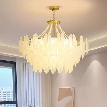 אור צרפתי יוקרה קריסטל נברשת בסלון אור מודרני ופשוט אווירה השינה התקרה אור נוצה המנורה